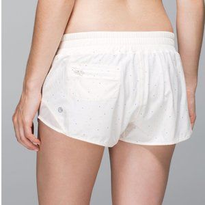 LULULEMON Hotty Hot Short Size 2 Sweet Spot Angel Wing Confetti